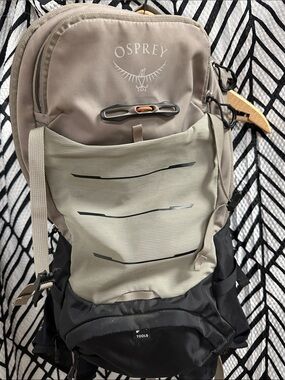 OSPREY Raptor 10 Men’s Tan, Beige & Black Trekking Backpack